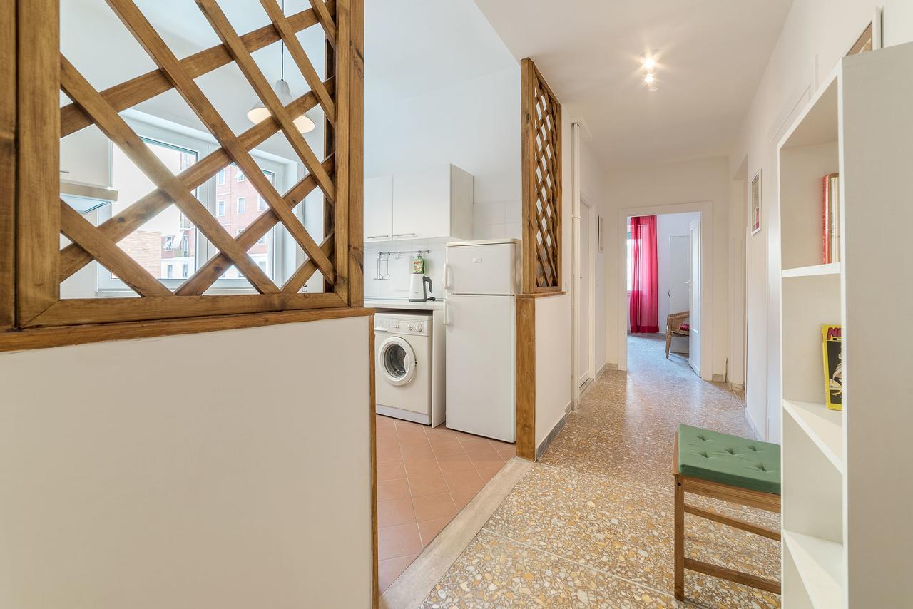 Red & White Vatican Apartment Roma Exterior foto
